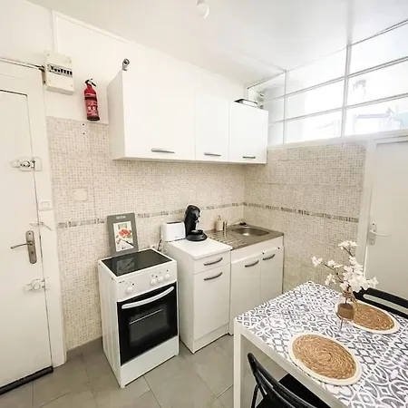 Le Comfy Spot - Porte De Paris Apartment *